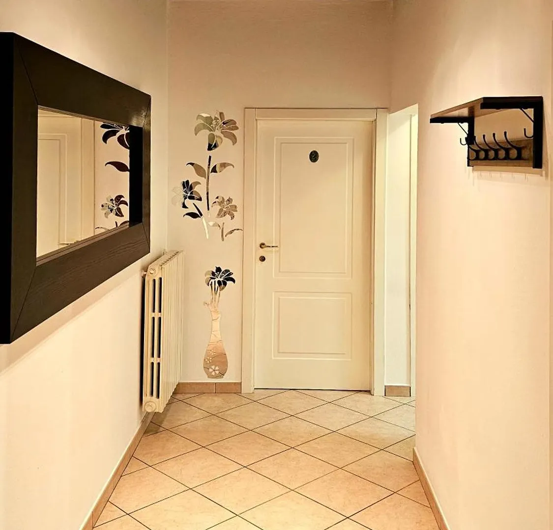 Appartement Casa Luminosa, Parcheggio Sotto Casa, Zona Tranquilla A Due Passi Da Negozi, Parchi, Ristoranti à Lugo