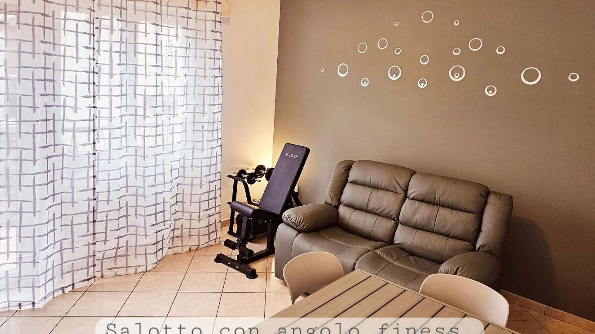Appartement Casa Luminosa, Parcheggio Sotto Casa, Zona Tranquilla A Due Passi Da Negozi, Parchi, Ristoranti à Lugo