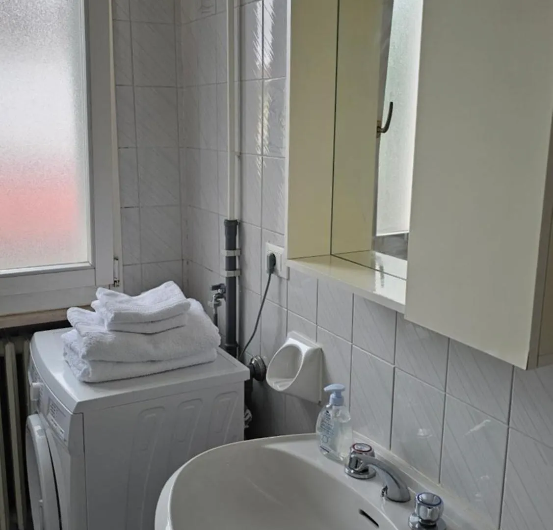 Appartement Casa Luminosa, Parcheggio Sotto Casa, Zona Tranquilla A Due Passi Da Negozi, Parchi, Ristoranti à Lugo