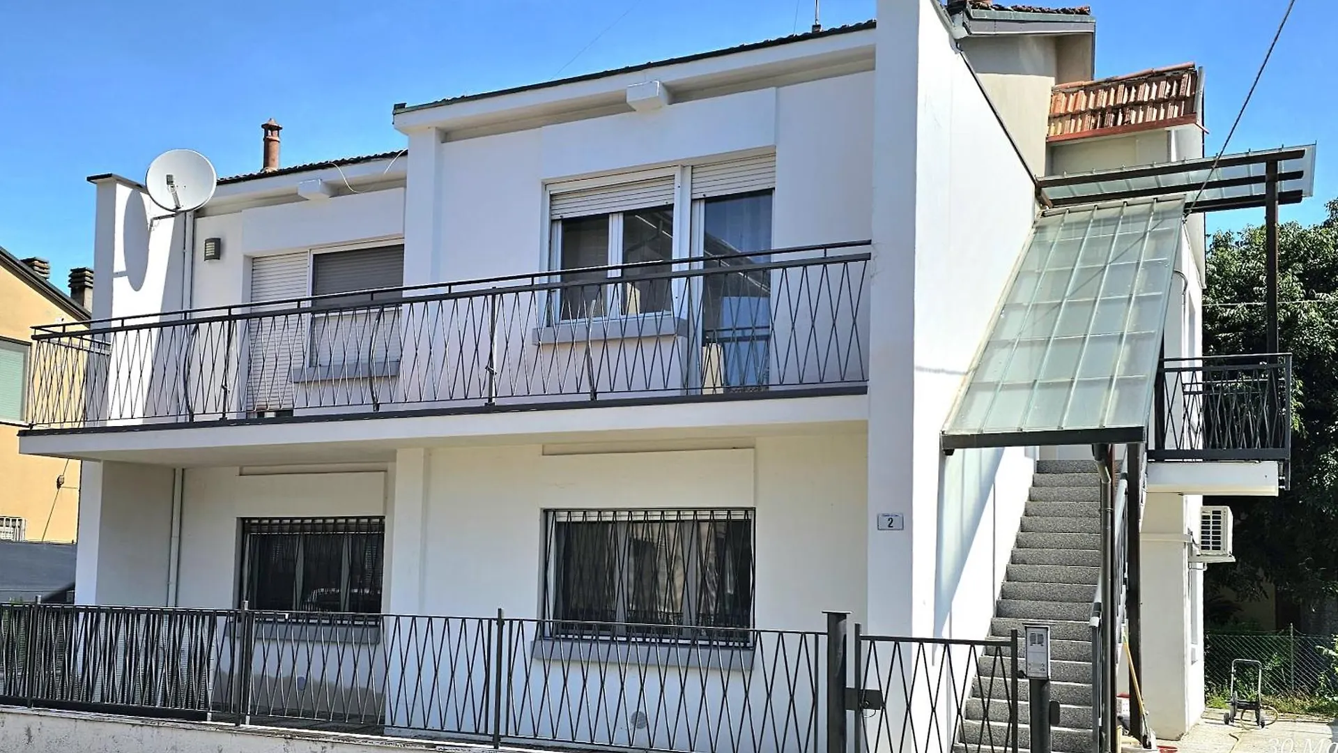 Appartement Casa Luminosa, Parcheggio Sotto Casa, Zona Tranquilla A Due Passi Da Negozi, Parchi, Ristoranti à Lugo